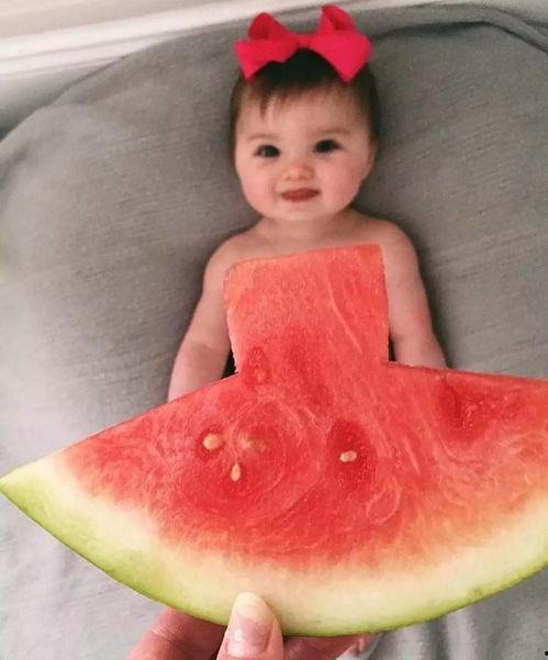 分舌女孩吃瓜,分舌女孩的瓜田奇遇记